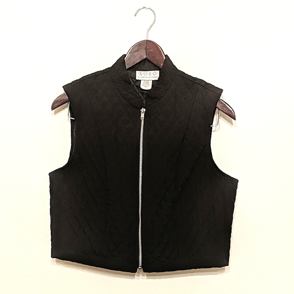 XOXO - Picture 1 of 4